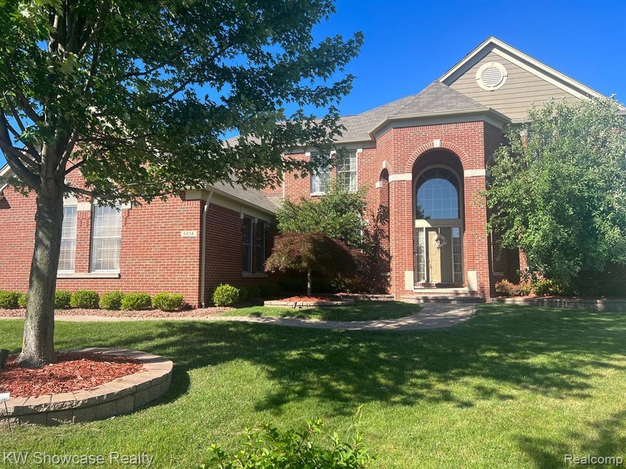 6854 Cambridge Court