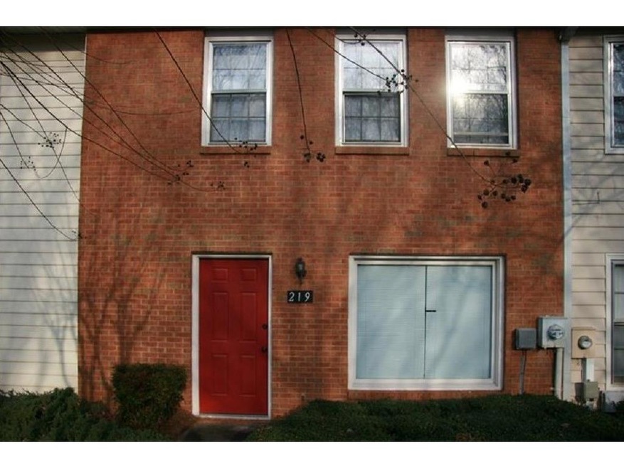 219 Chads Ford Way unit 219, Roswell, GA 30076 - photo 1