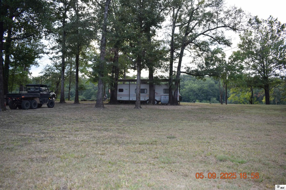 832 Hangout Rd, Bastrop, LA 71220 - photo 1