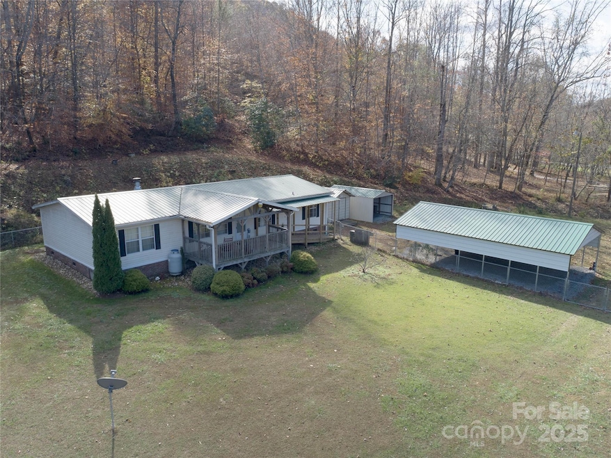 1922 Zacks Fork Rd, Lenoir, NC 28645 - photo 1
