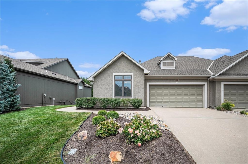 19604 W 100th Terrace, Lenexa, KS 66220 - photo 1