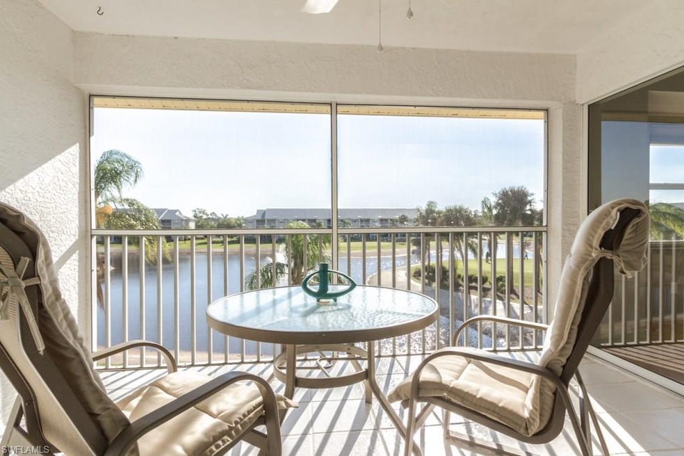 Fabulous Lake, fountain and Golf Course views from Lanai