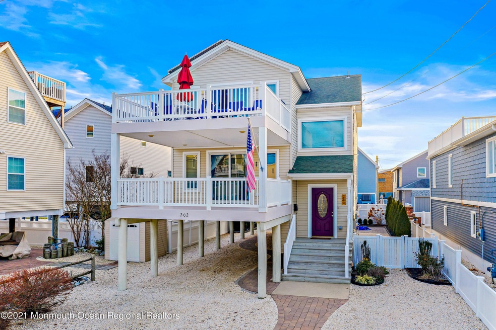 202West18thStDroneOnline-27