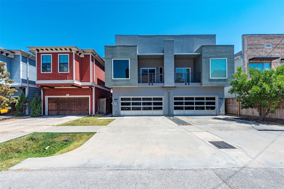 1608 E Bonner St unit B, Houston, TX 77007 - photo 1