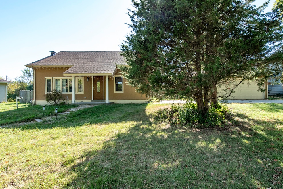 1700 Gideon Ave, Zion, IL 60099 - photo 1