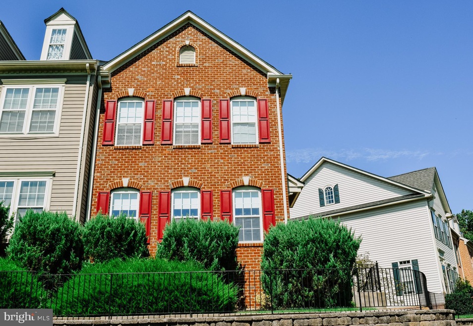 4547 Hidden Stream Ct, Owings Mills, MD 21117 - photo 1