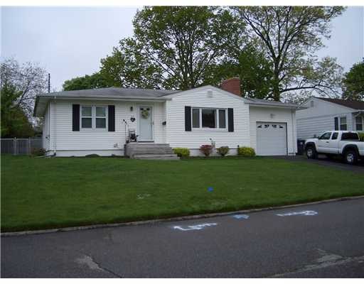 44 Gillooly Dr, Warwick, RI 02888 - photo 1