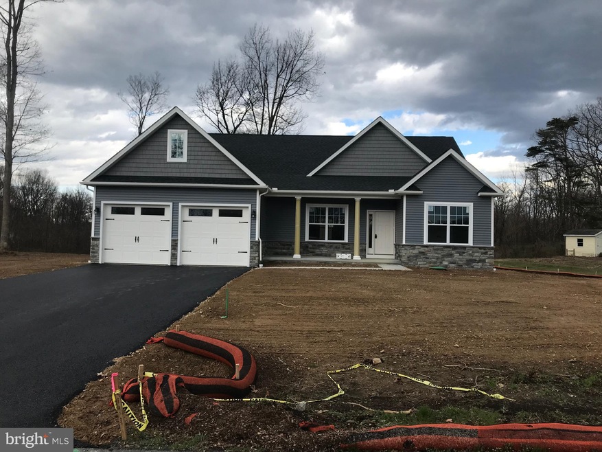 1720 Old Kiln Dr, Chambersburg, PA 17202 - photo 1