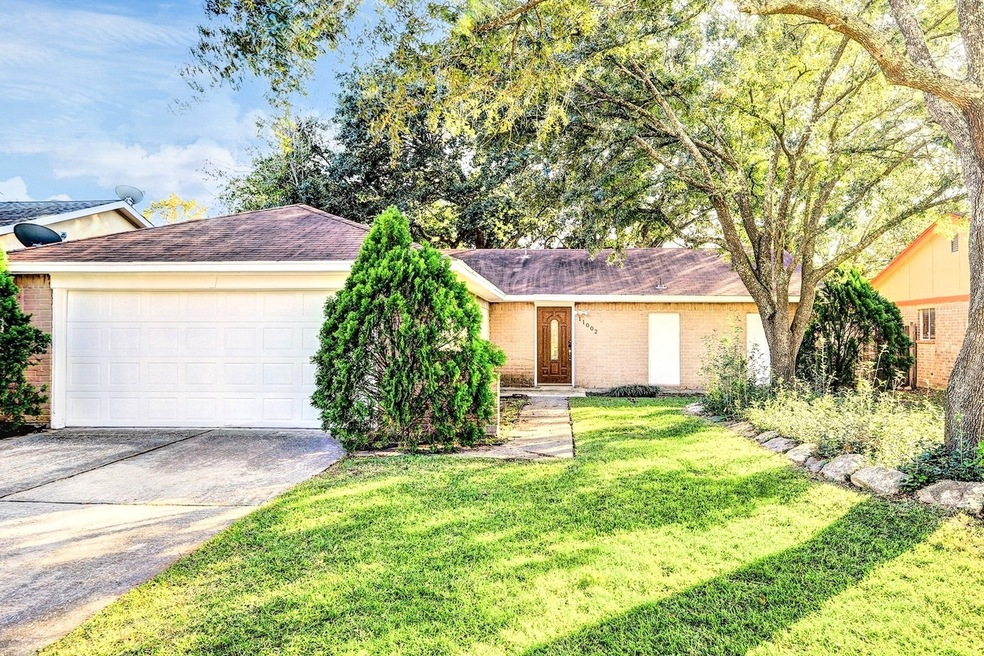 11002 Maple Rock Dr, Humble, TX 77396 - photo 1