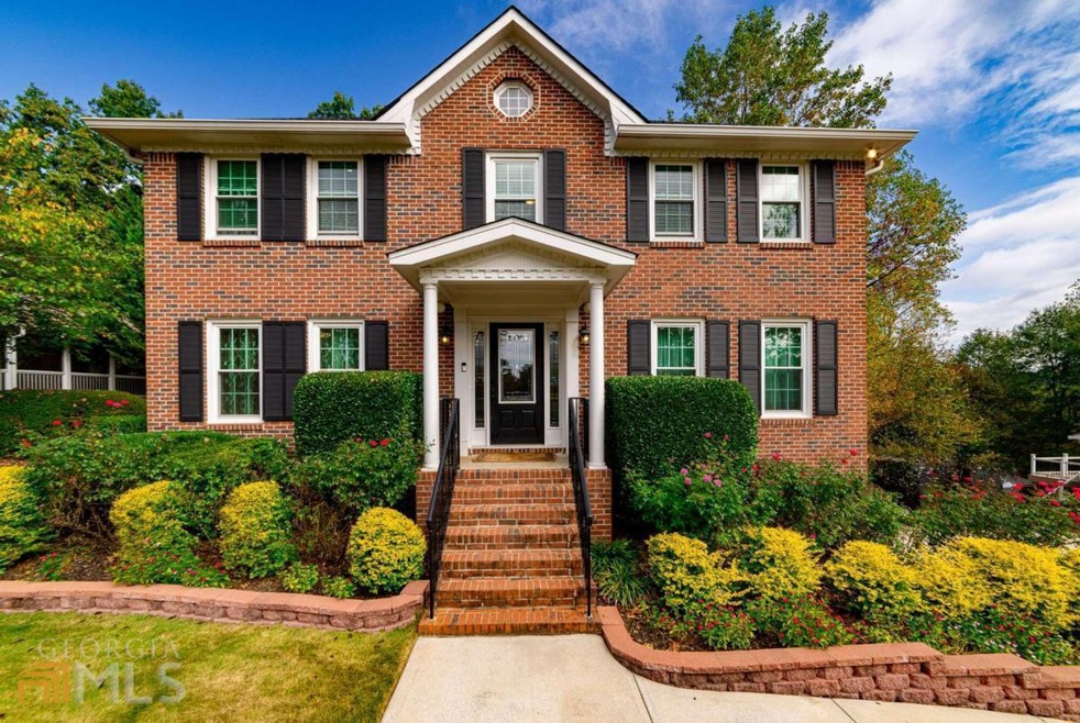 5236 Shasta Way, Marietta, GA 30062 - photo 1