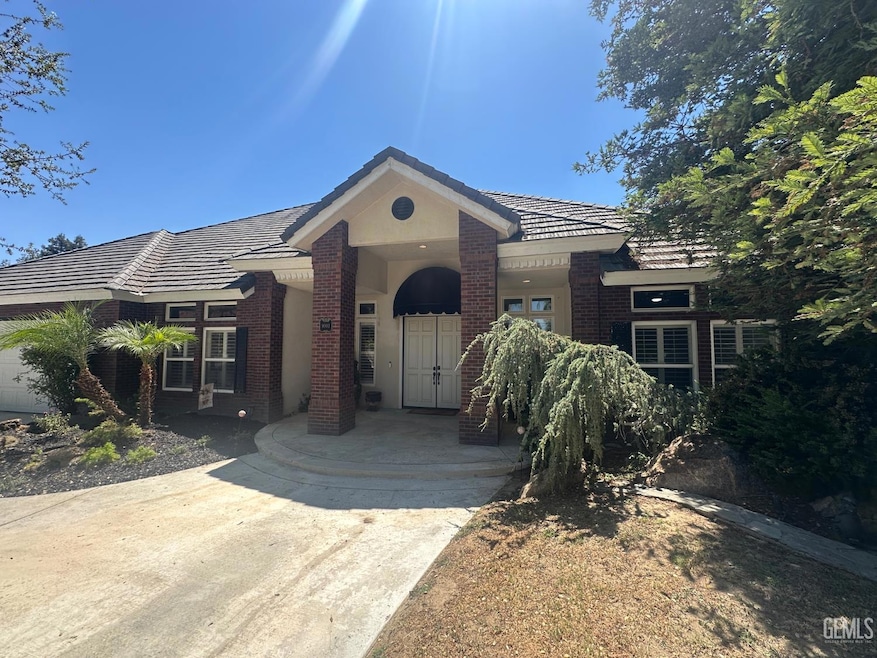 Sold $690,000 • Co-Listing Agent