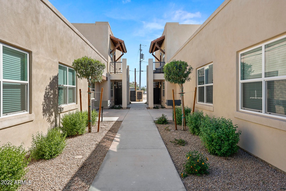 2245 N Dayton St unit 2, Phoenix, AZ 85006 - photo 1