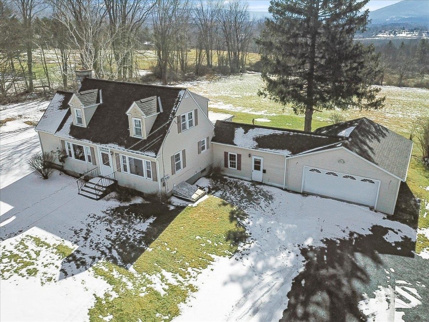 27 Horton Hill Rd, Shaftsbury, VT 05262 - photo 1