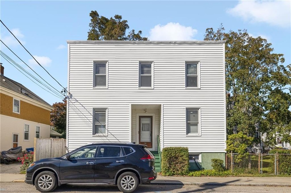 85 Marchant St unit 2, Newport, RI 02840 - photo 1