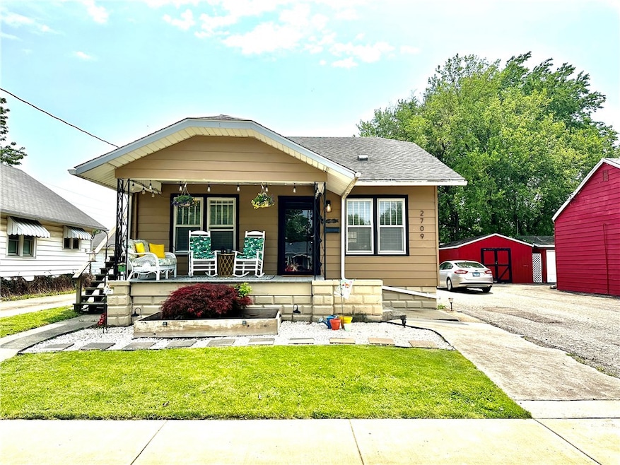 2709 Marshall Ave, Mattoon, IL 61938 - photo 1