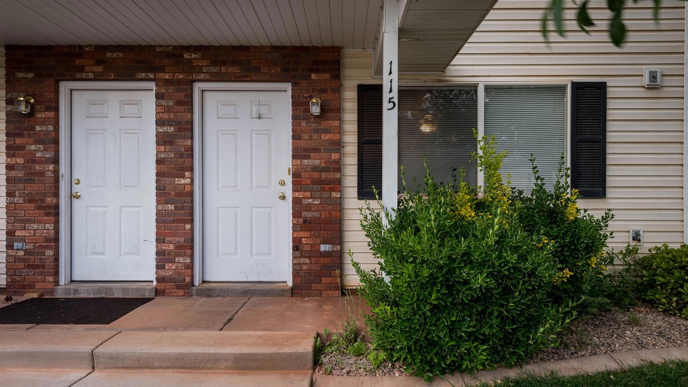 115 E 570 S, Ivins, UT 84738 - photo 1