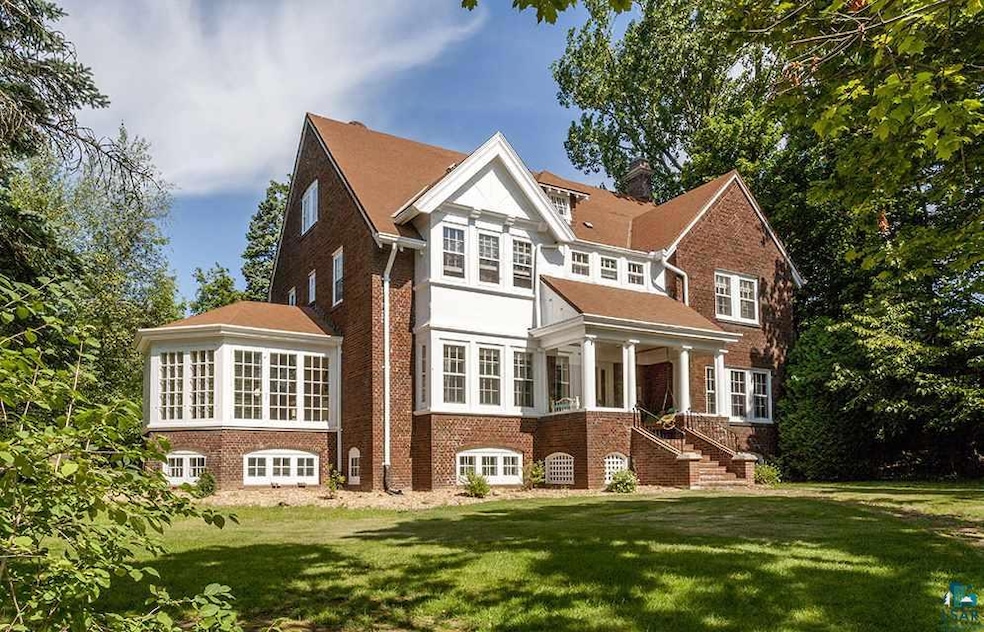 2401 E 1st St, Duluth, MN 55812 - photo 1