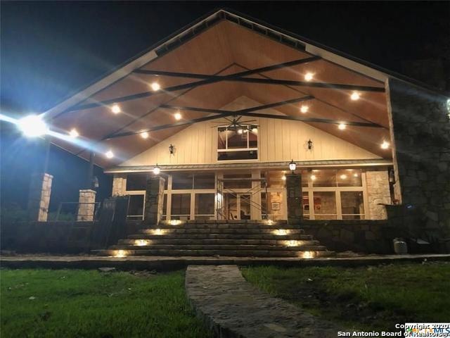 2229 Gruene Rd, New Braunfels, TX 78130 - photo 1