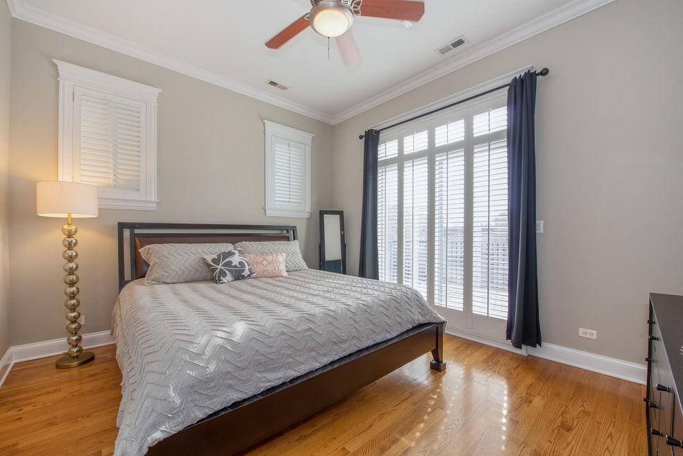 2712 N Wayne Ave unit 3, Chicago, IL 60614 - photo 1