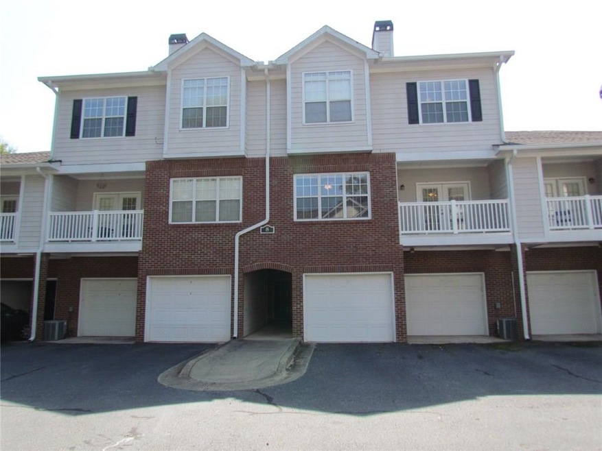 Welcome to the Heights at Spring Road - HOA Commun