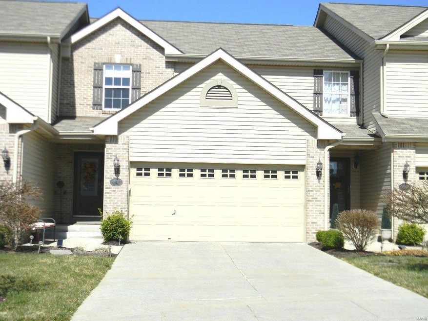 6843 Hampshire Ct, Maryville, IL 62062 - photo 1