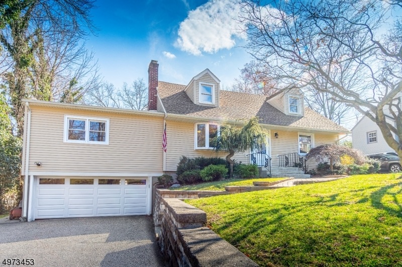 22 Archung Rd, Wayne, NJ 07470 - photo 1