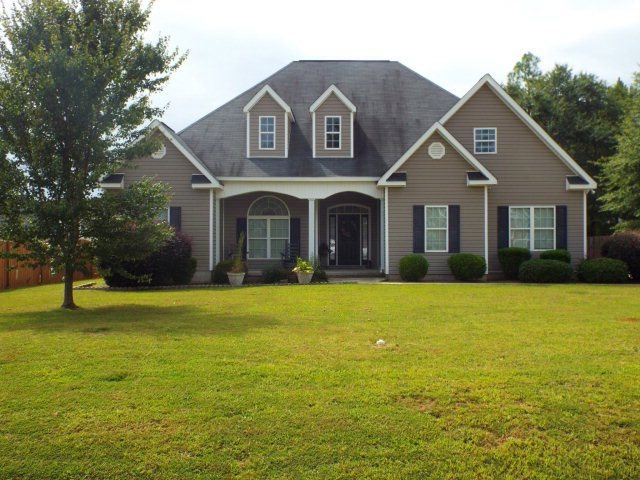 2966 Regina Dr, Macon, GA 31216 - photo 1