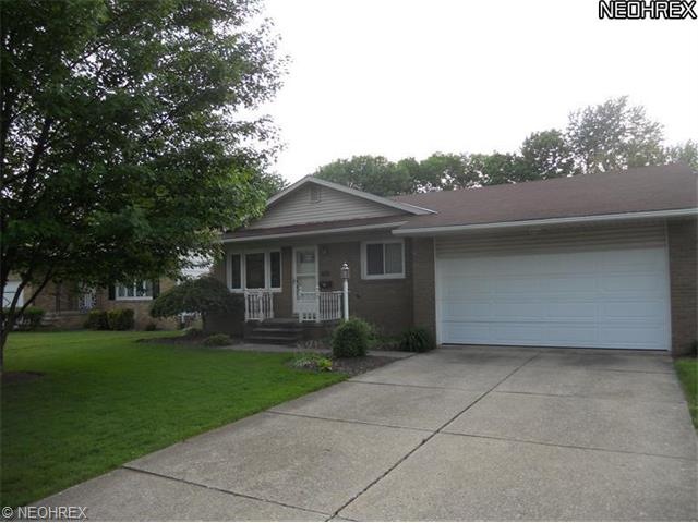 A picture perfect home in the heart of Solon.  Mov