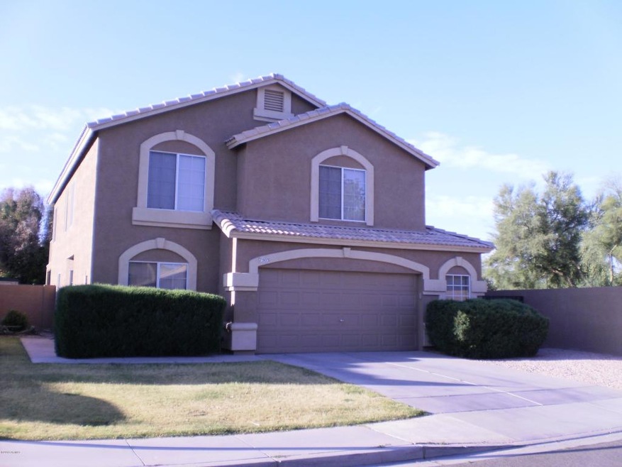 Front of home - 002