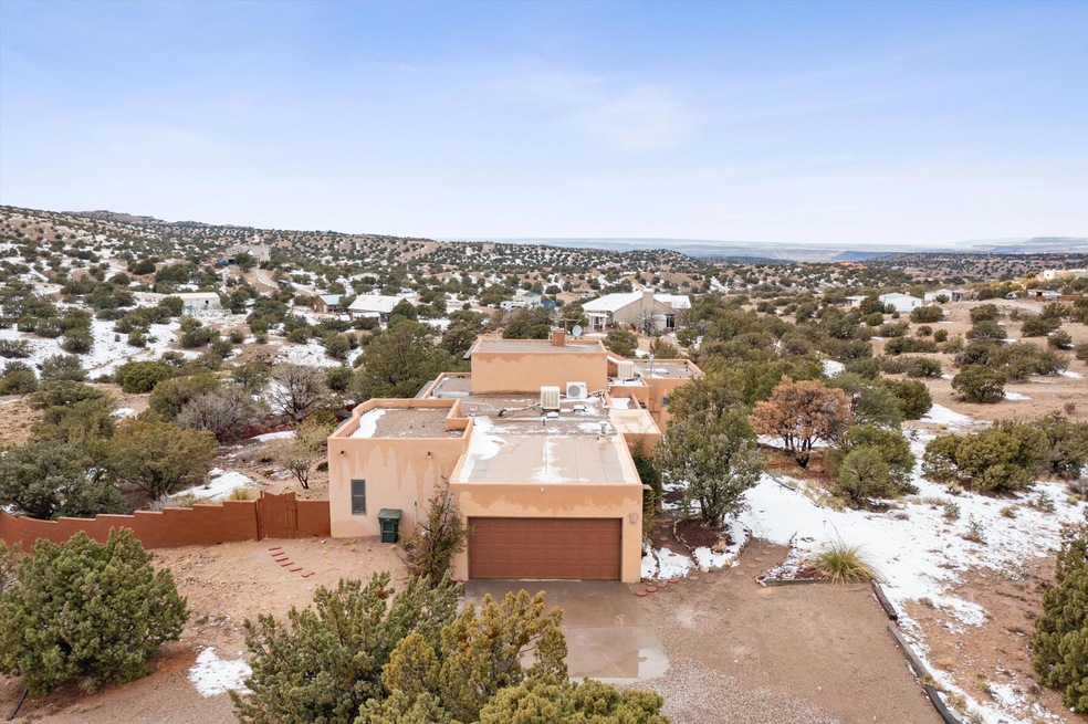18 Plaza de Sonadores, Placitas, NM 87043 - photo 1