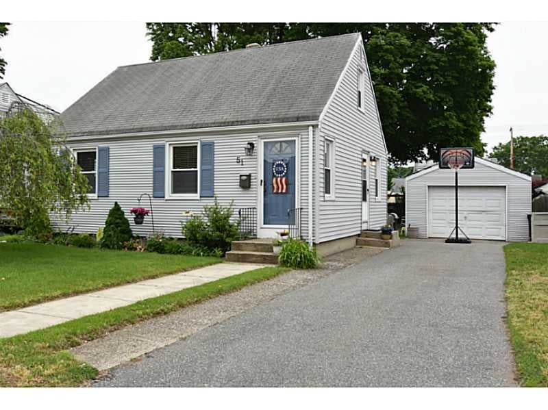 51 Lindesta Rd, Pawtucket, RI 02861 - photo 1