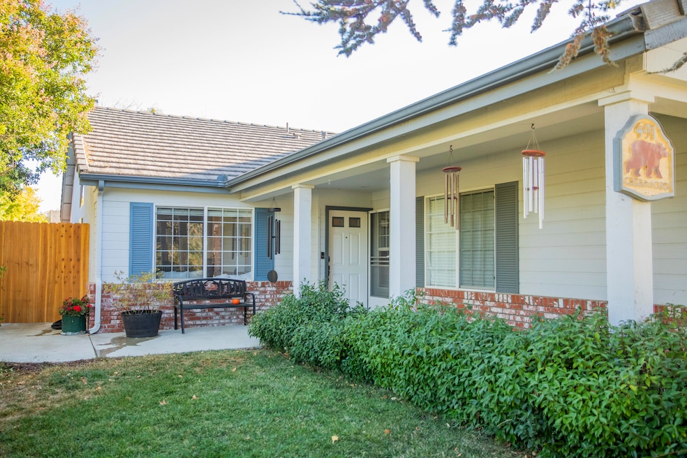 Sold $1,120,000 • Co-Listing Agent