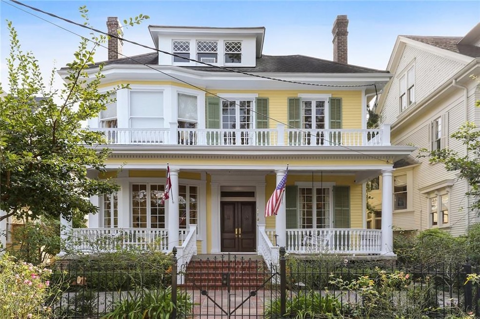 Stunning home in prime Uptown location