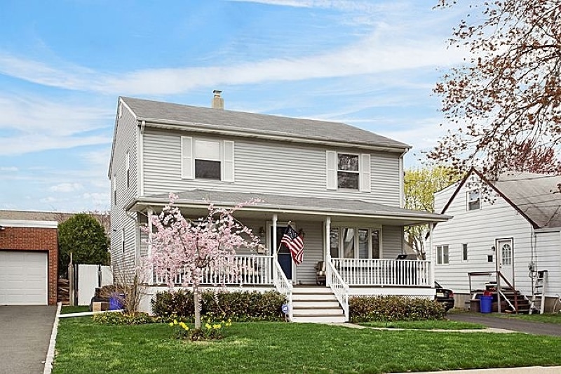 197 Evans Place, Saddle Brook, NJ 07663 - photo 1