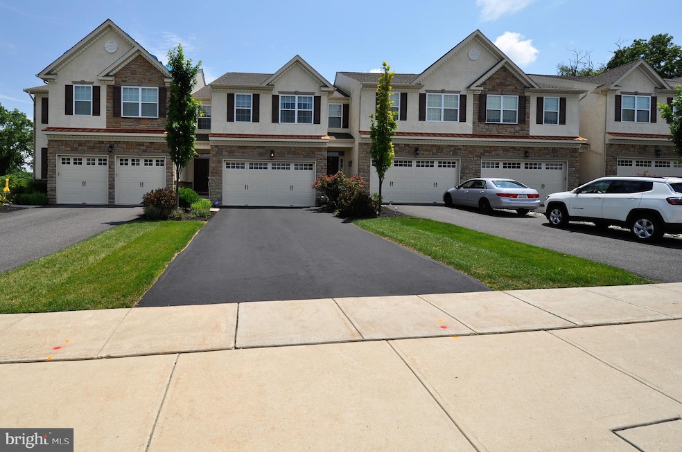 4420 Lenni Cir, Emmaus, PA 18049 - photo 1