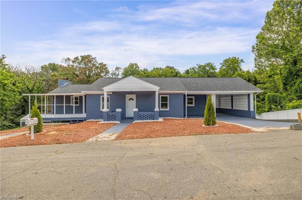 314 Hill St, Reidsville, NC 27320 - photo 1