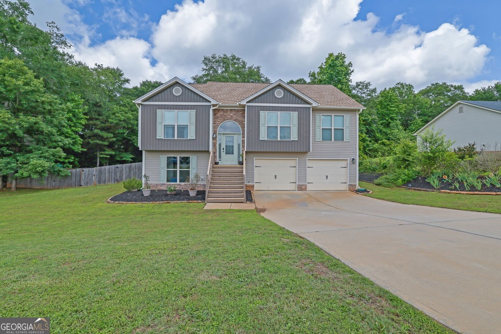 1955 Paynes Point, Winder, GA 30680 - photo 1