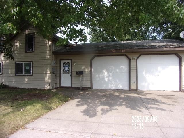 113 4th St SW, Melrose, MN 56352 - photo 1