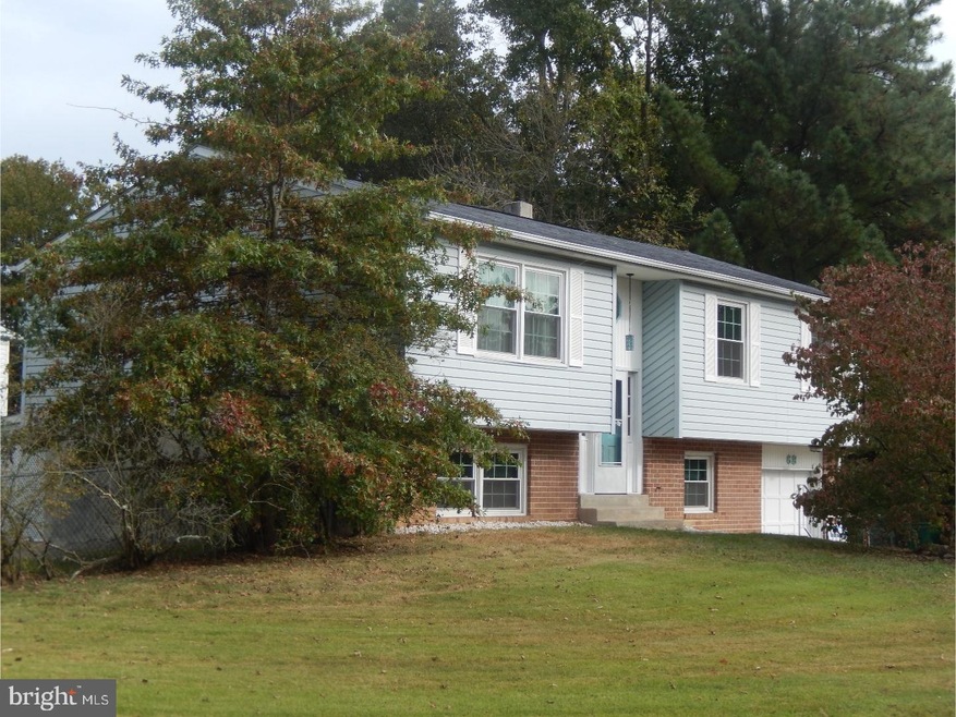 68 Heather Rd, Newark, DE 19702 - photo 1