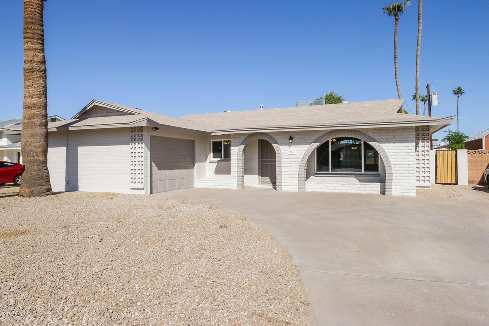 224 E Minton Dr, Tempe, AZ 85282 - photo 1