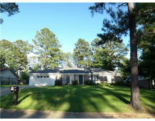 402 Fendler Pkwy, Pineville, LA 71360 - photo 1