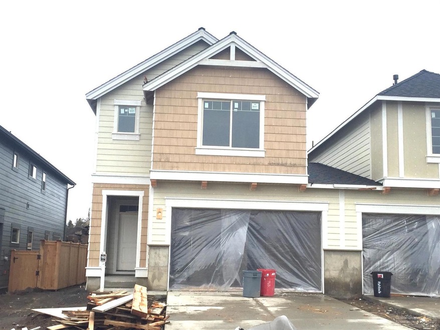 63139 NE Black Powder Ln, Bend, OR 97701 - photo 1