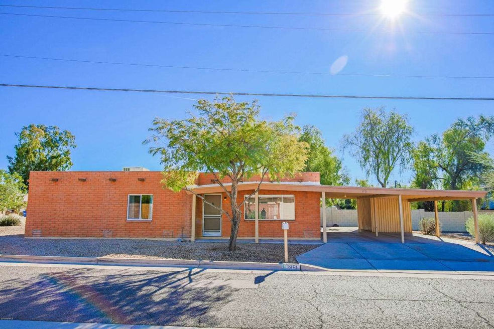 WALKING DISTANCE TO PIESTEWA PEAK!!!