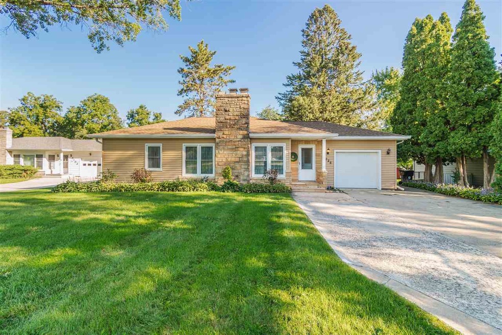 5026 University Ave, Cedar Falls, IA 50613 - photo 1