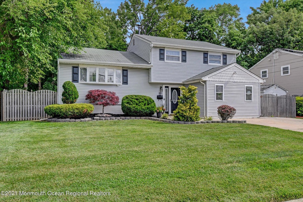 32 Hemlock St, Hazlet, NJ 07730 - photo 1