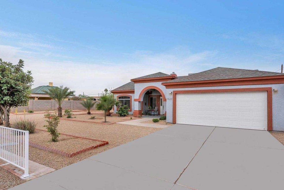 1622 N 27th Pl Phoenix AZ-large-002-24-D