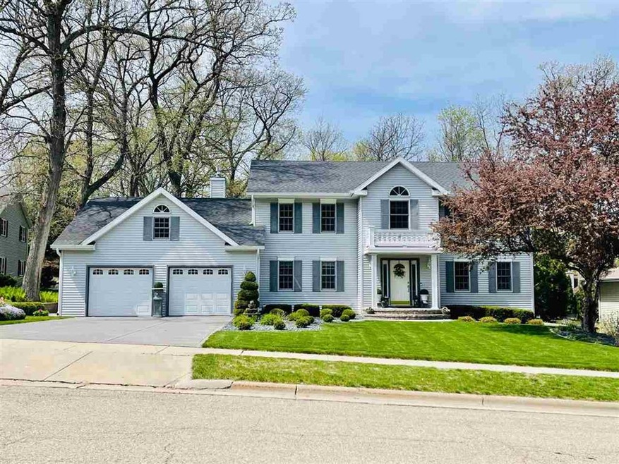 933 Timber Ridge Dr, Oregon, WI 53575 - photo 1