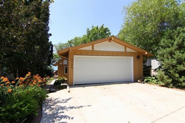 6126 Overlook Dr, Mc Farland, WI 53558 - photo 1