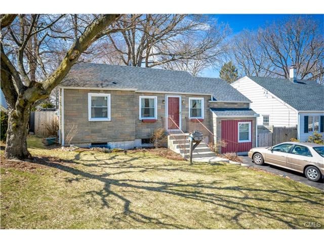 9 Hawthorne Dr, Norwalk, CT 06851 - photo 1