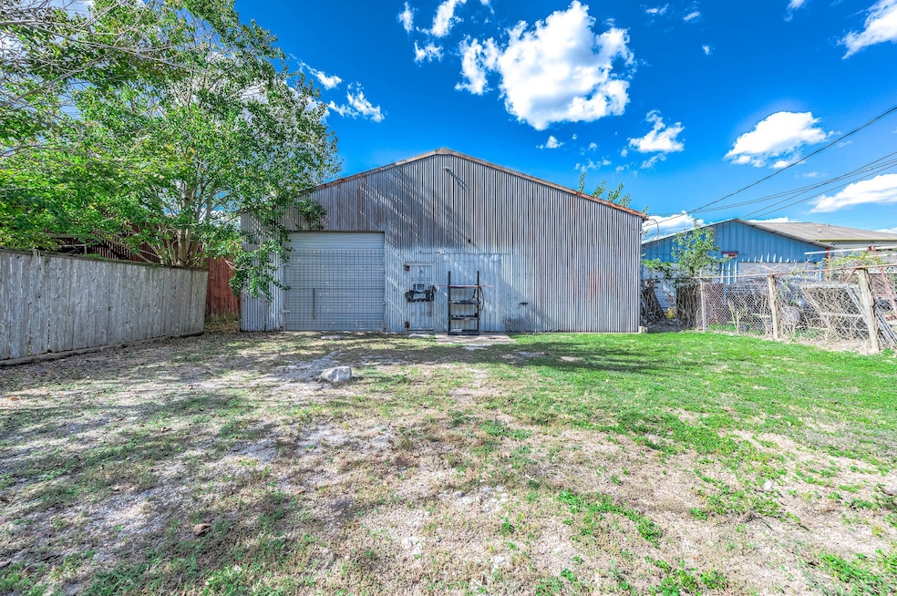 6714 Dumble St, Houston, TX 77021 - photo 1